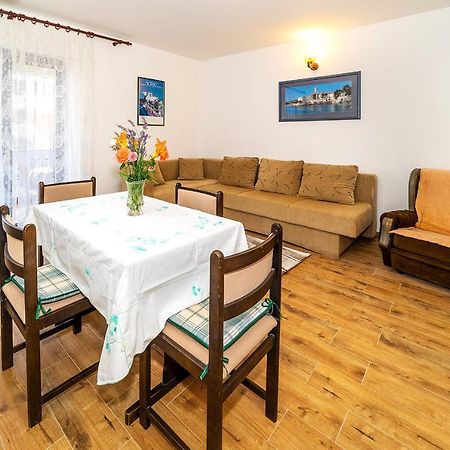 Apartments Jurina Krk Town Bagian luar foto